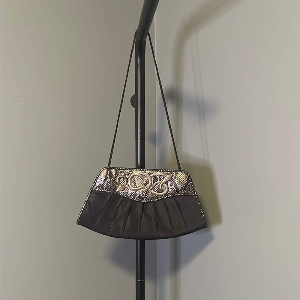 Inge Christopher BETTE D Curved Clutch